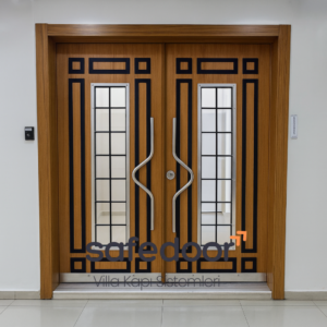 S 8013 Apartman Kapısı